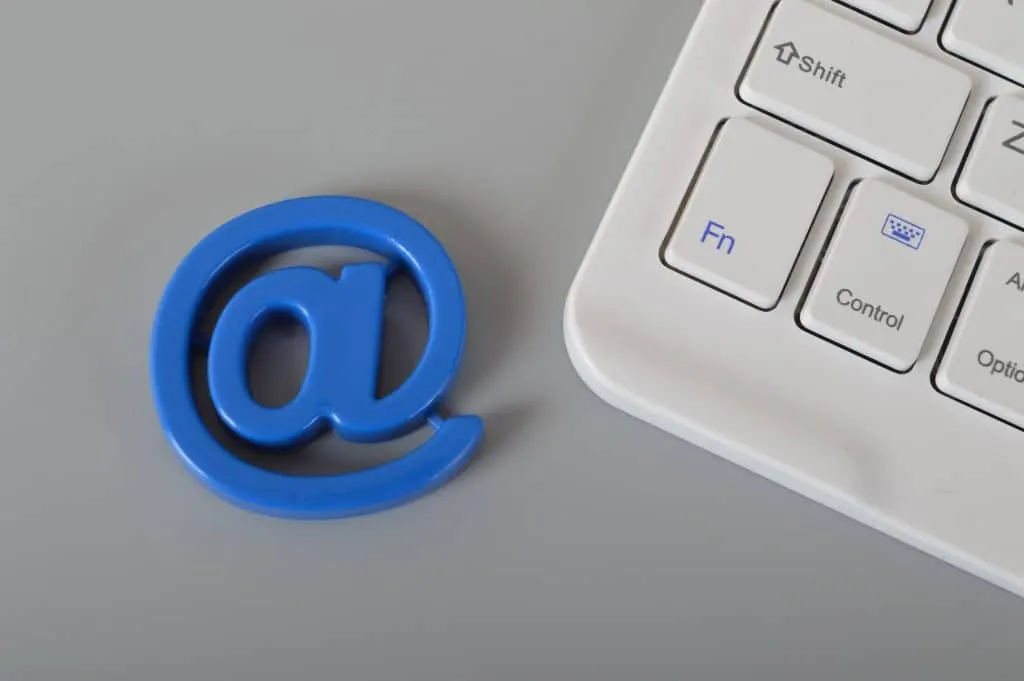 adresses e mail