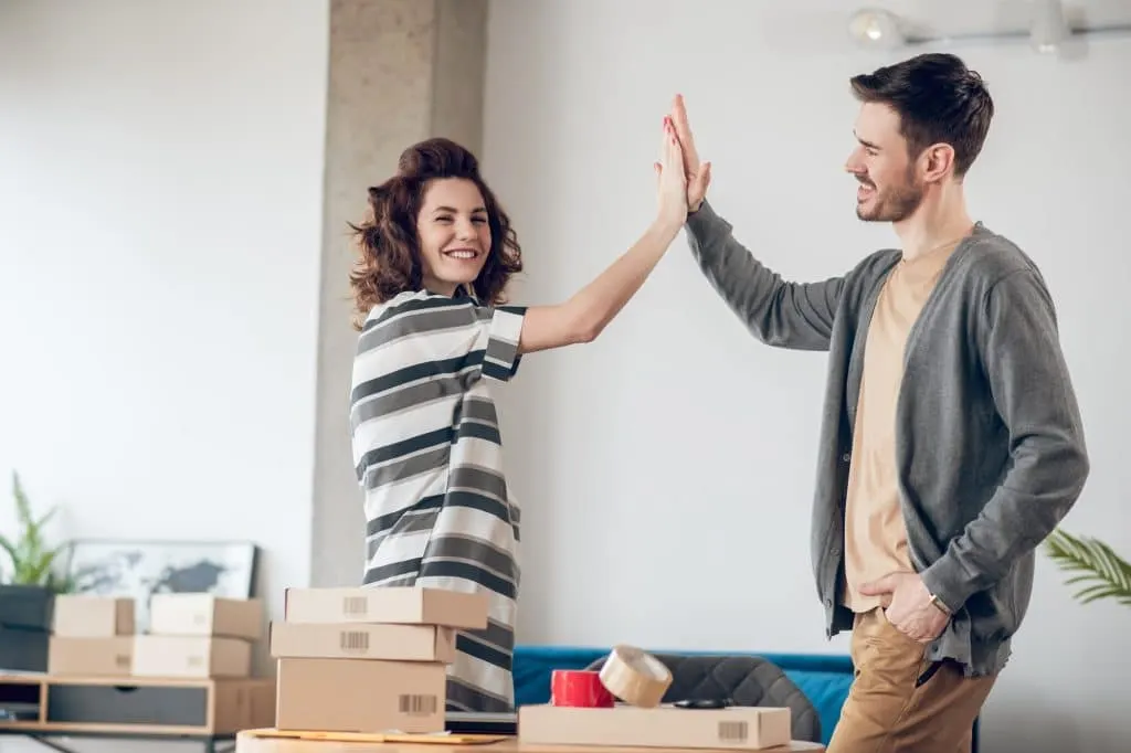 Comparaison Shopify VS WooCommerce: choisir la meilleure plateforme pour votre boutique en ligne.